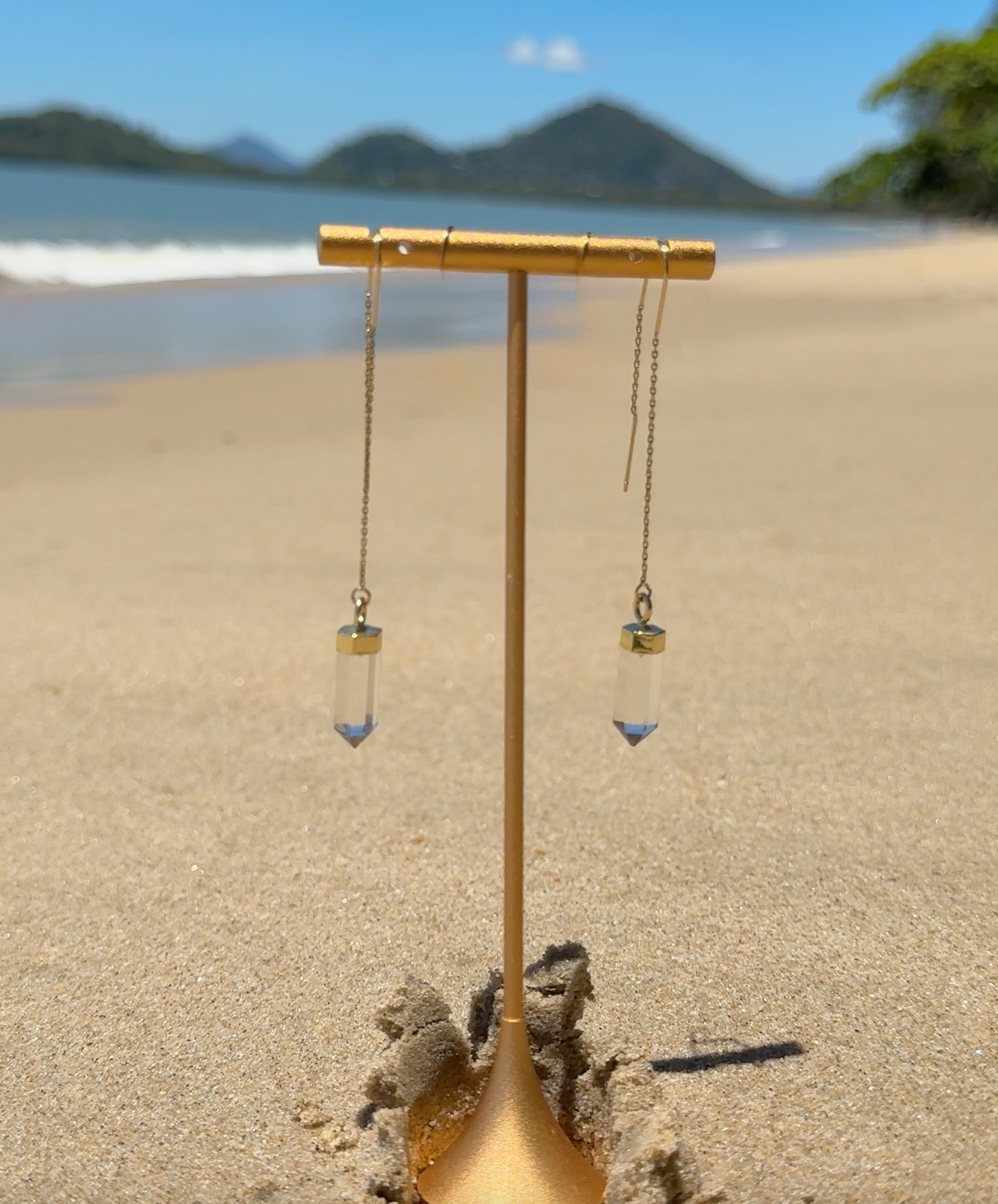 Quartz Lantern Ear Threads