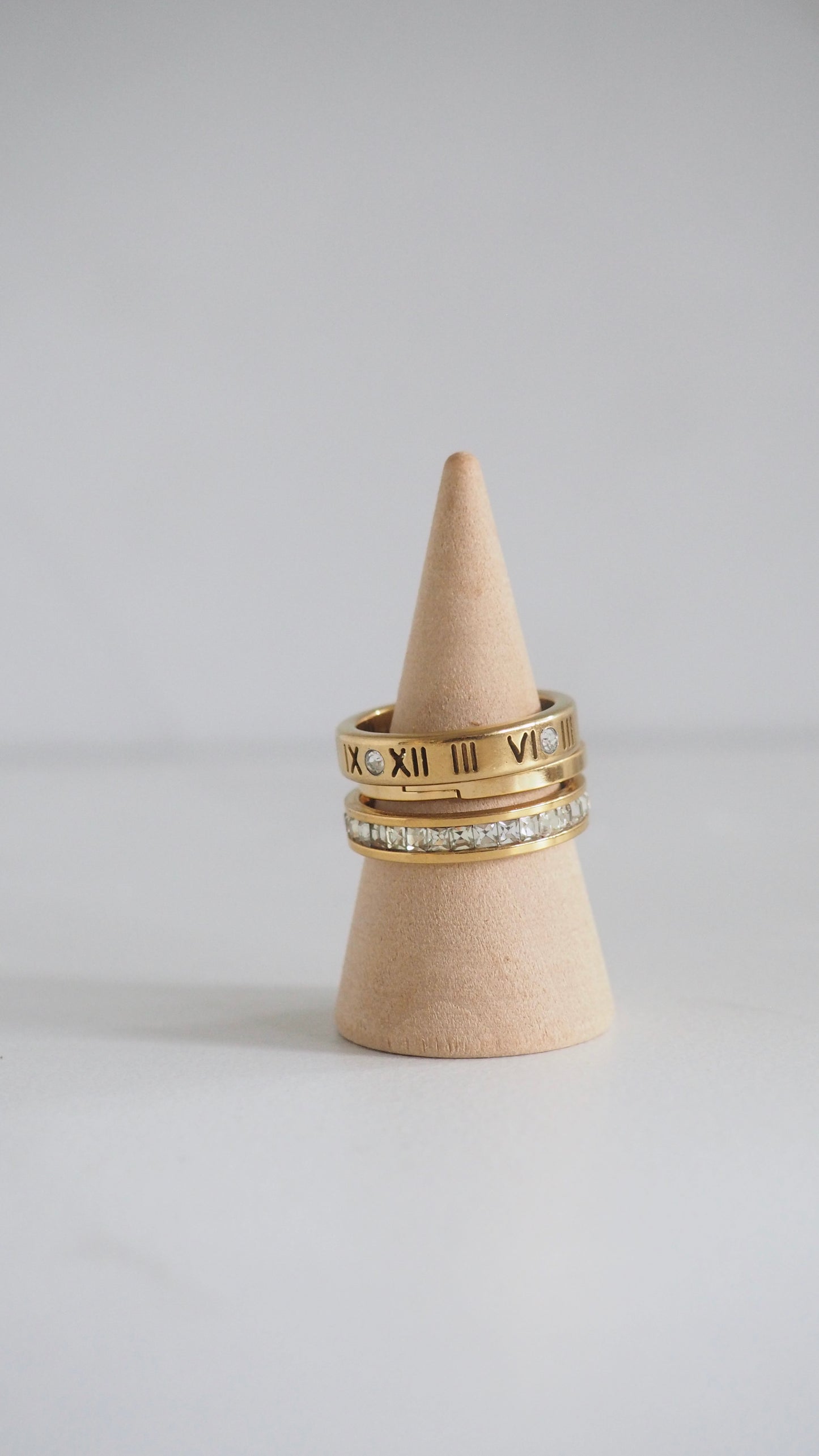 Caesar Palms Ring Stack
